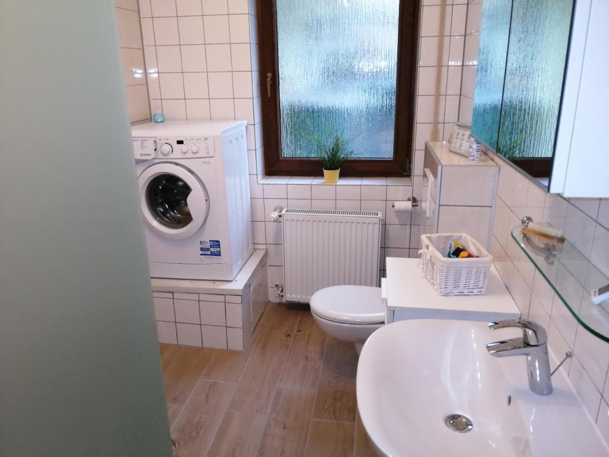 Ebenerdige Ferienwohnung Mit Grosser Terrasse In Der Naehe Des Waldes, Zum Wohlfuehlen Schoneck Eksteriør bilde